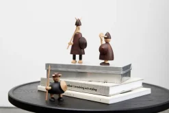 Andersen Furniture Stue|Træfigurer Og Figurer > The Vikings of Denmark 3 stk, Bejdset Bøg