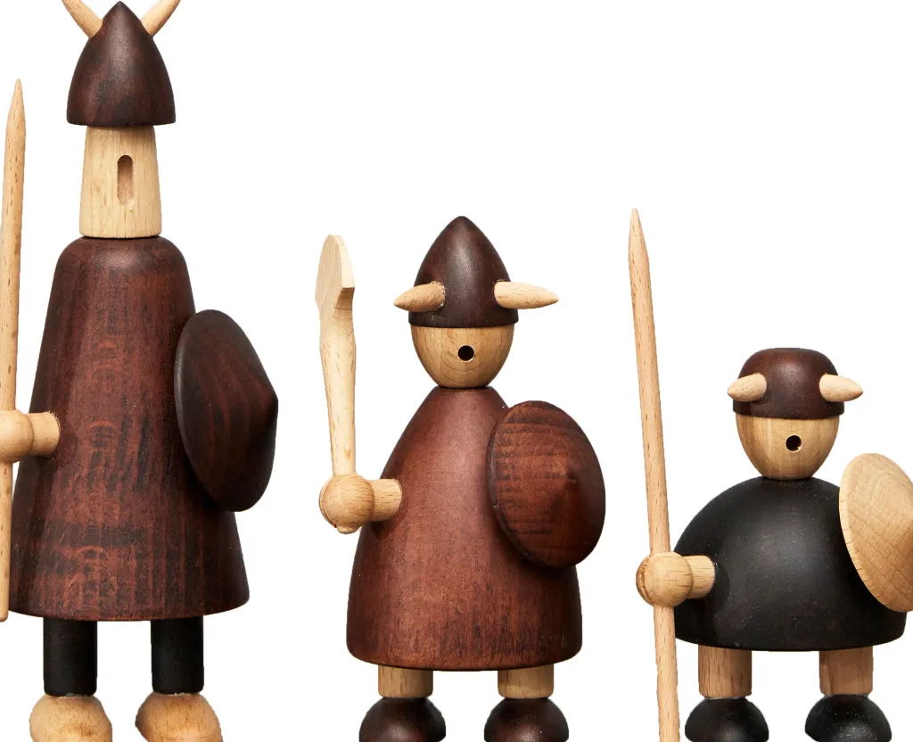 Andersen Furniture Stue|Træfigurer Og Figurer > The Vikings of Denmark 3 stk, Bejdset Bøg