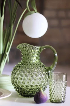 Anna von Lipa Kander > Paris Hobnail Kande ,