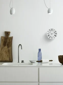 Arne Jacobsen Ure Og Vejrstationer > Roman Vægur , Hvid/Sort