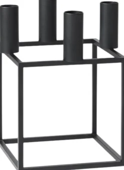 Audo Copenhagen Lysestager > Kubus 4 Lysestage H20 cm,