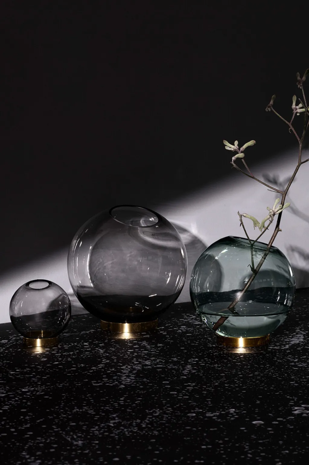 Outlet GLOBE Vase m. Fod H, Stue|Vaser