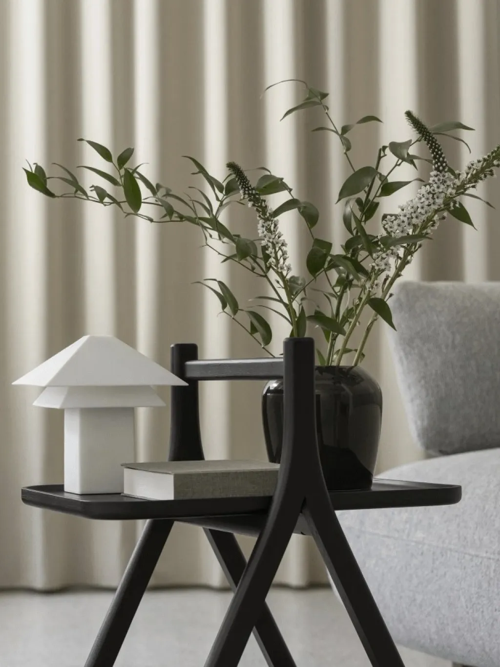 Hot LETA Vase H, Vaser