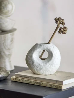 Clearance Bloomingville Caia Vase L11xH9,5xB6 cm, Hvid