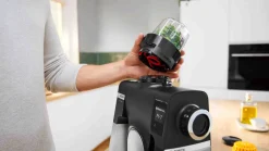 Bosch Røremaskiner Og Tilbehør > Serie 6 Minihakker inkl. 2 stk Tilbehør, Transparent