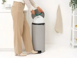 Discount Brabantia Newlcon Pedalspand , Lysegrå