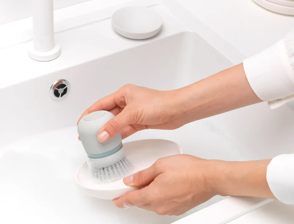New Brabantia Opvaskebørste m. Sæbedispenser, Lysegrå