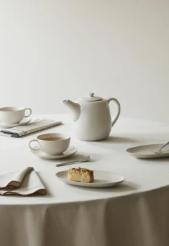 Broste Copenhagen Middagstallerkener > Nordic Vanilla Tallerken , Cream w. Grains