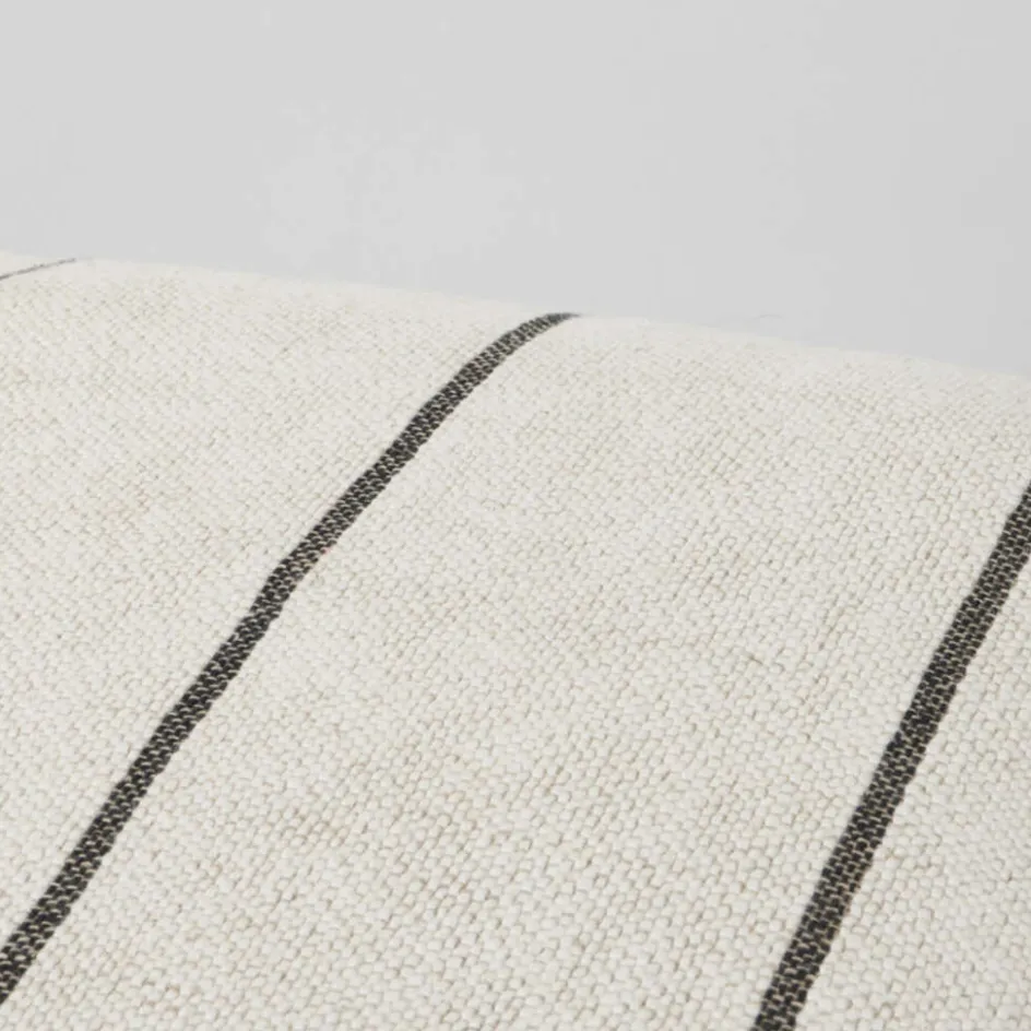 Best Broste Copenhagen Sigrid Pudebetræk 50x50 cm, Light Beige/Black