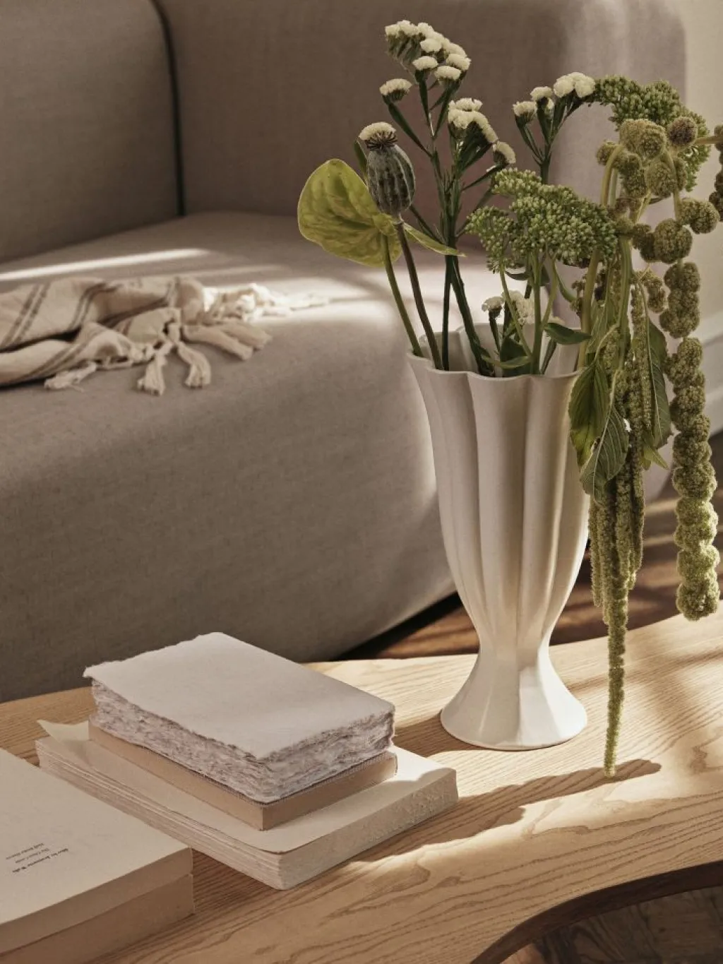 Online Heli Vase H, Cream Stue|Vaser