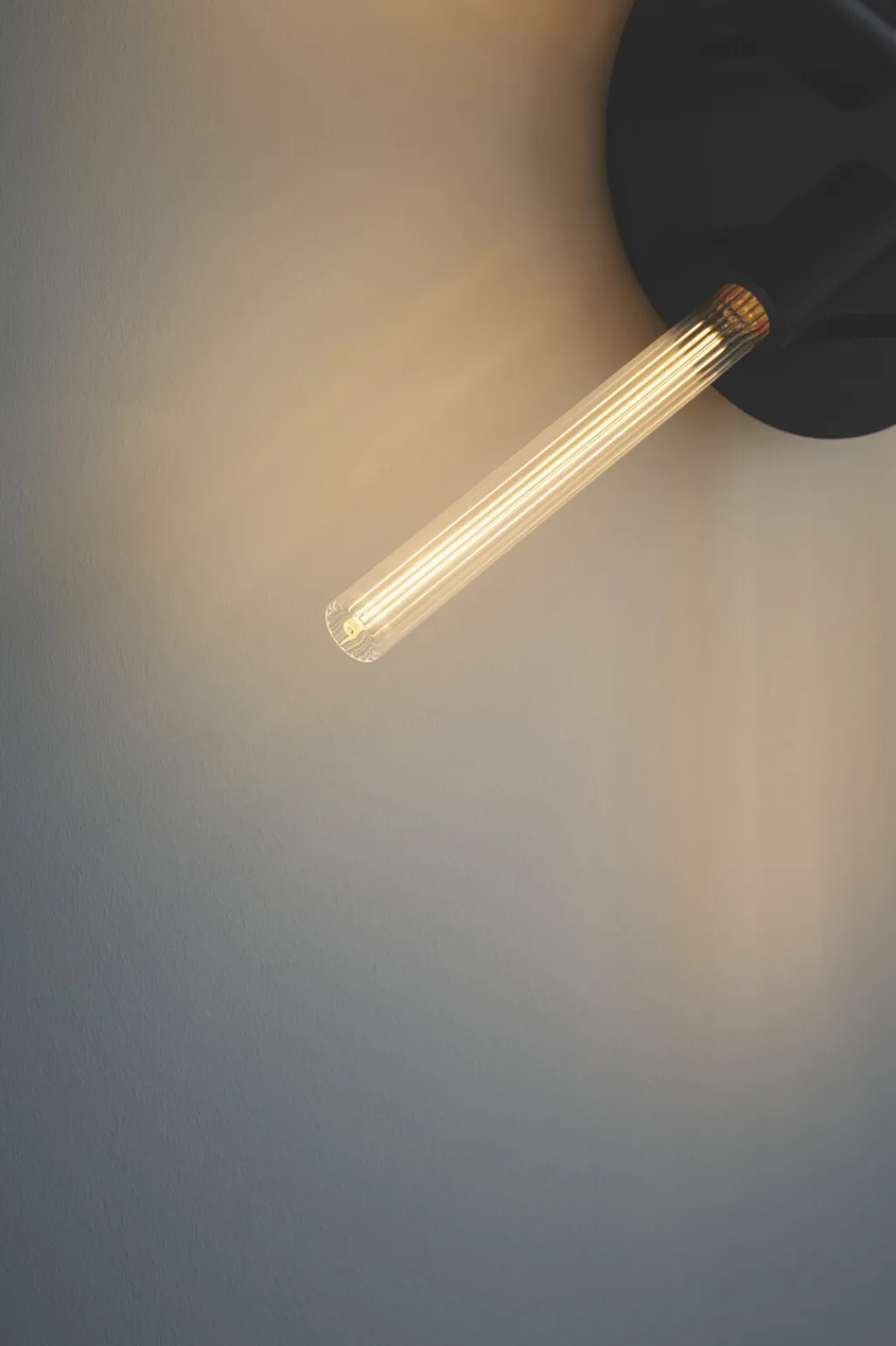 Design By Us Lamper Til Soveværelset|Lamper Til Køkkenet > Liberty Star Væglampe 84 cm,