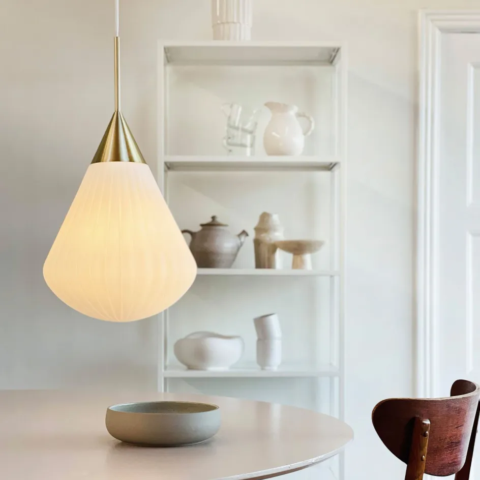 Clearance Dyberg Larsen Ballon Pendel ?33 cm, Opal/Messing