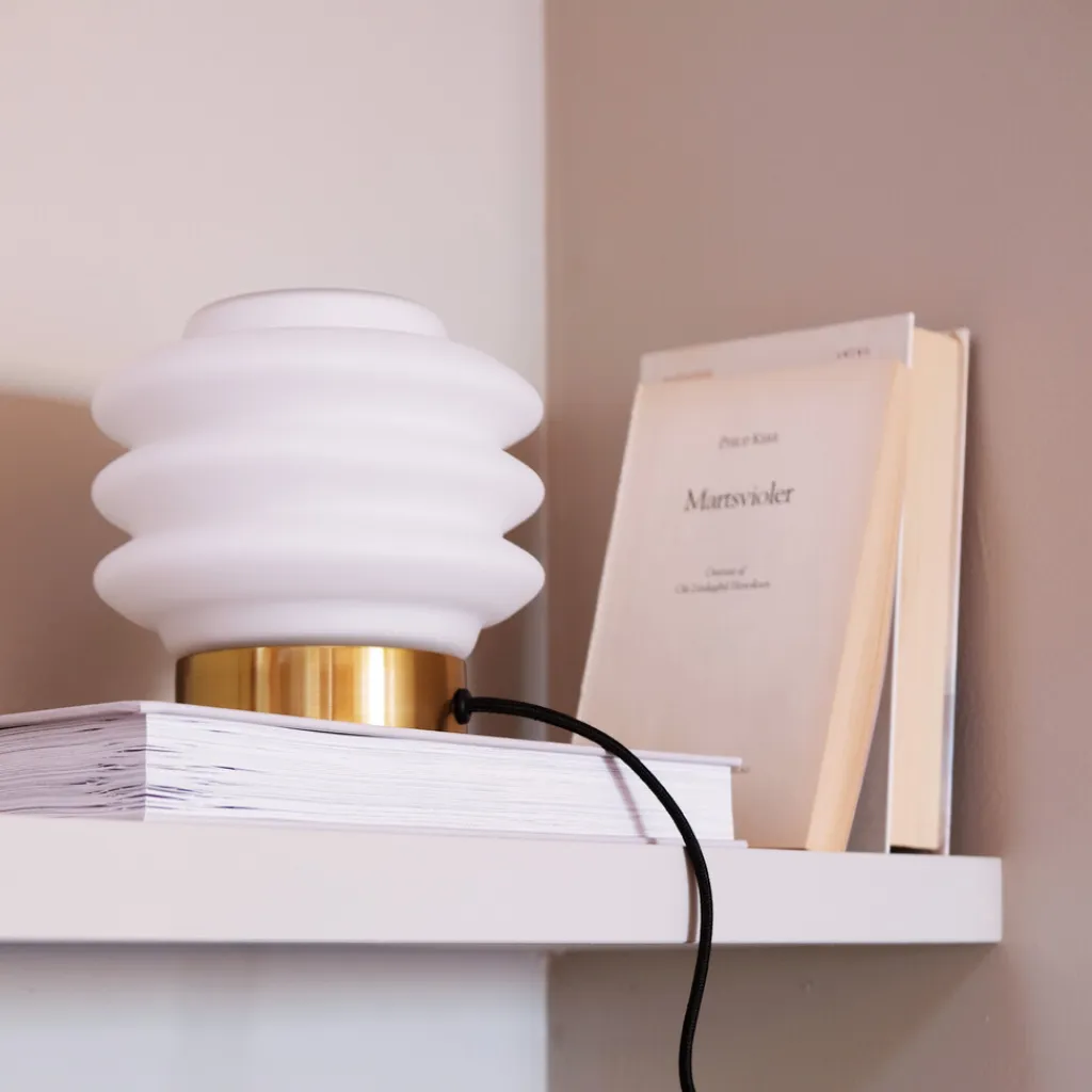 Dyberg Larsen Lamper Til Kontoret|Lamper Til Soveværelset > Diva Bordlampe H15 cm, Messing/Hvid