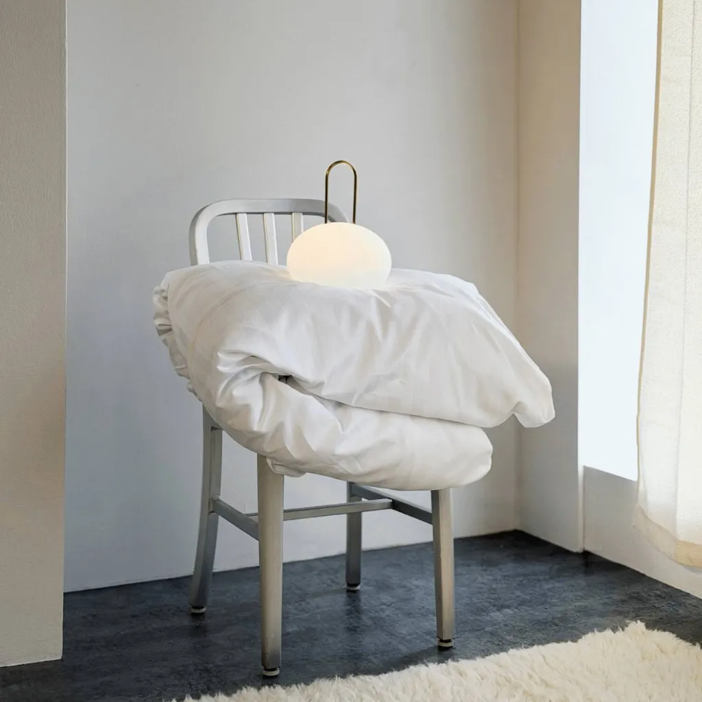 Dyberg Larsen Trådløse Lamper|Lanterner > Ellipse Trådløs Lanterne LED H26,5 cm, Hvid/Messing