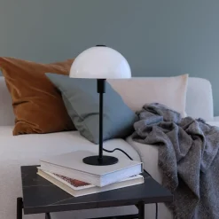 Hot Jazz Bordlampe H38,5 cm, Sort/Hvid Lamper Til Kontoret|Lamper Til Soveværelset