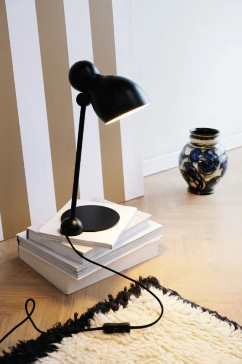 Dyberg Larsen Lamper Til Kontoret|Lamper Til Soveværelset > Ludo Bordlampe H42,7 cm, Sort