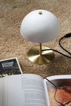 Clearance Dyberg Larsen Malmø Bordlampe H30 cm, Hvid/Messing