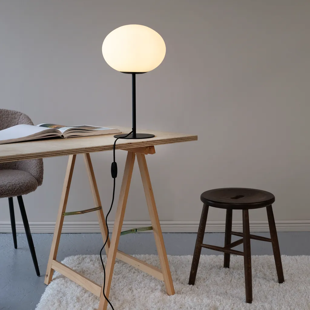 Dyberg Larsen Lamper Til Kontoret|Lamper Til Soveværelset > Princess Bordlampe H48,5 cm, Sort/Hvid