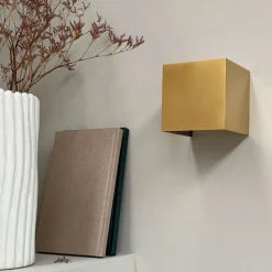 Dyberg Larsen Venus Væglampe LED 10 cm, Messing