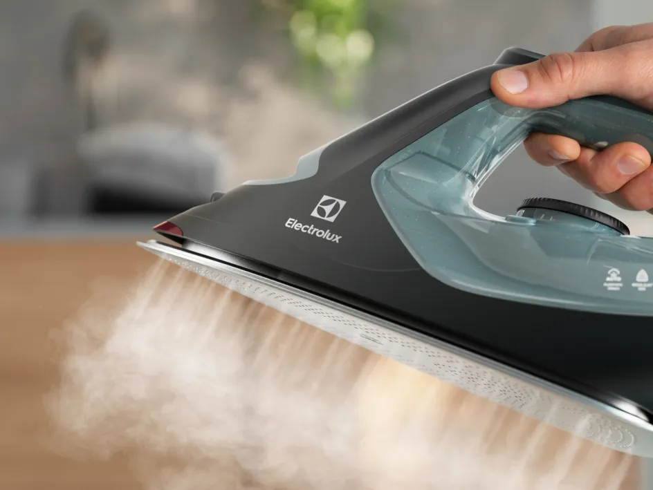 Discount Electrolux REFINE 700 Strygejern, Ocean Green