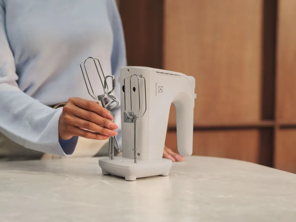 New Electrolux Series 300 Håndmixer 500W, Shell White