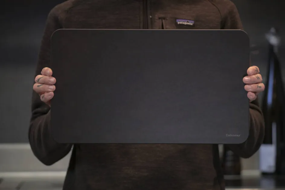 Outlet Endeavour Skærebræt , Sort