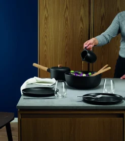 Online Nordic Kitchen Kande 0,5 L, Sort Mælkekander