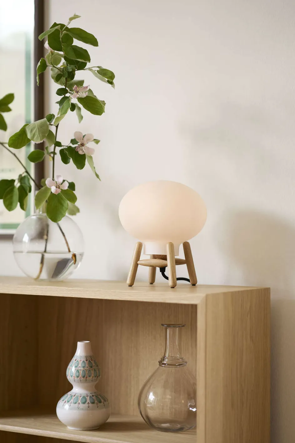 Discount FDB Møbler U6 Hiti Mini Bordlampe H22 cm, Eg/Opal