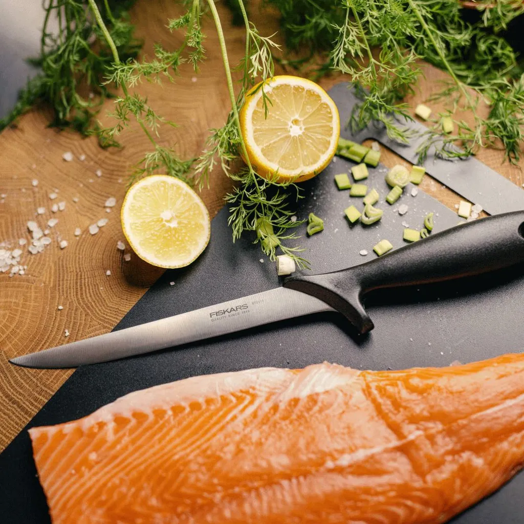 New Essential Filetkniv 18 cm Udbener- Og Filetknive