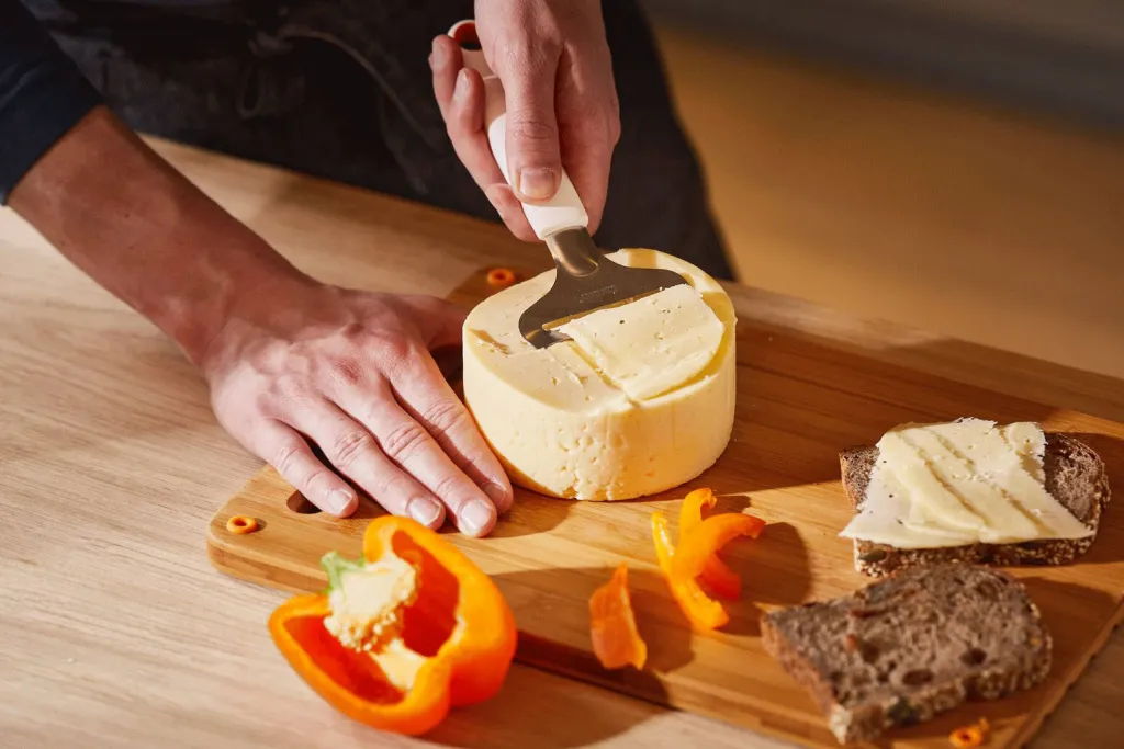 Fiskars Skæreredskaber > Functional Form Ostehøvl til blød ost