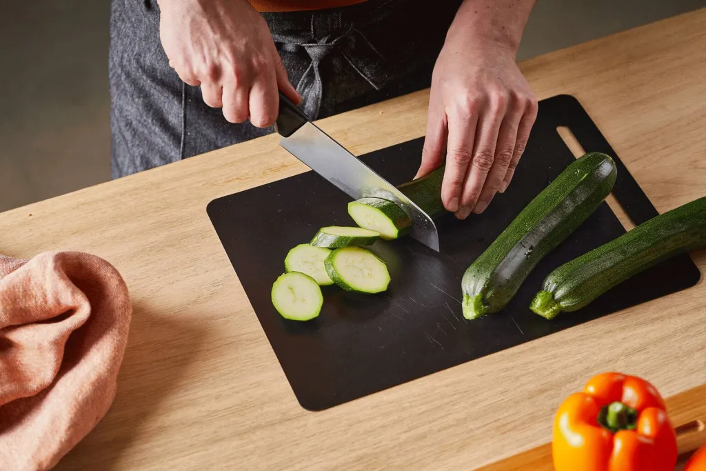 Fiskars Skærebrætter Og Serveringsbrætter > Functional Form Skærebræt 3 stk. 24,5x0,1x34,5 cm, Sort