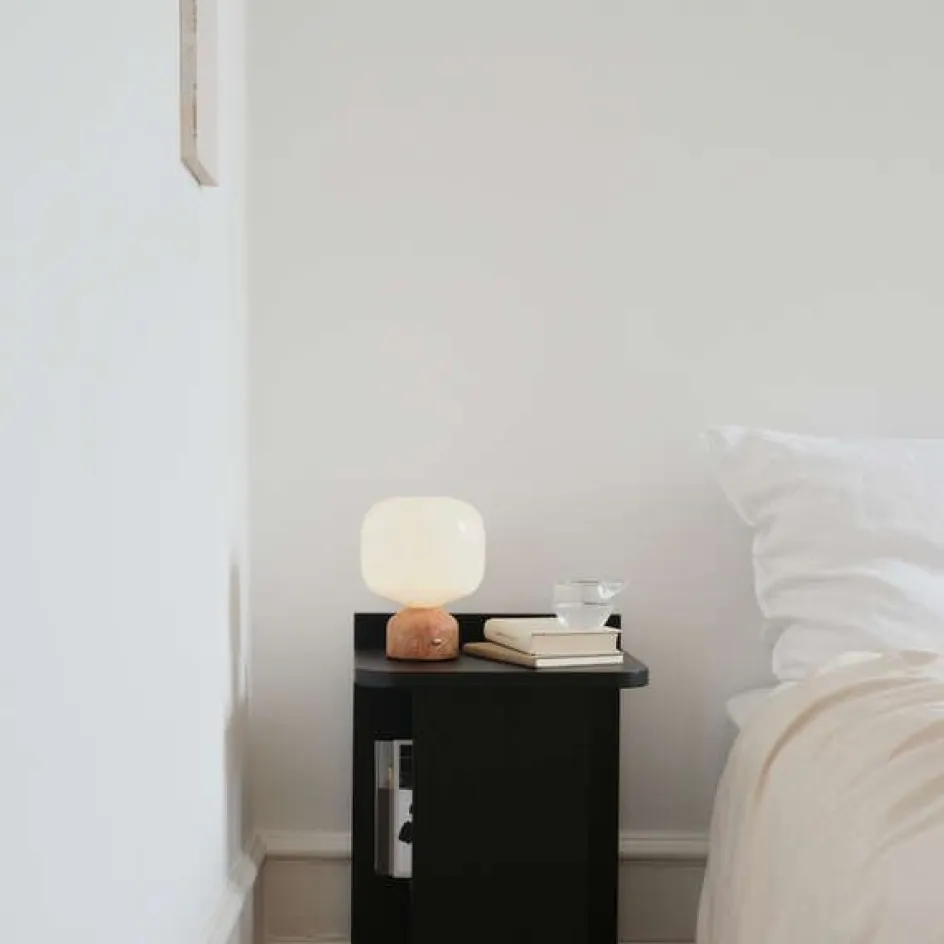 New GEJST Meemo Trådløs Bordlampe H23 cm, Gyldenrød Marmor
