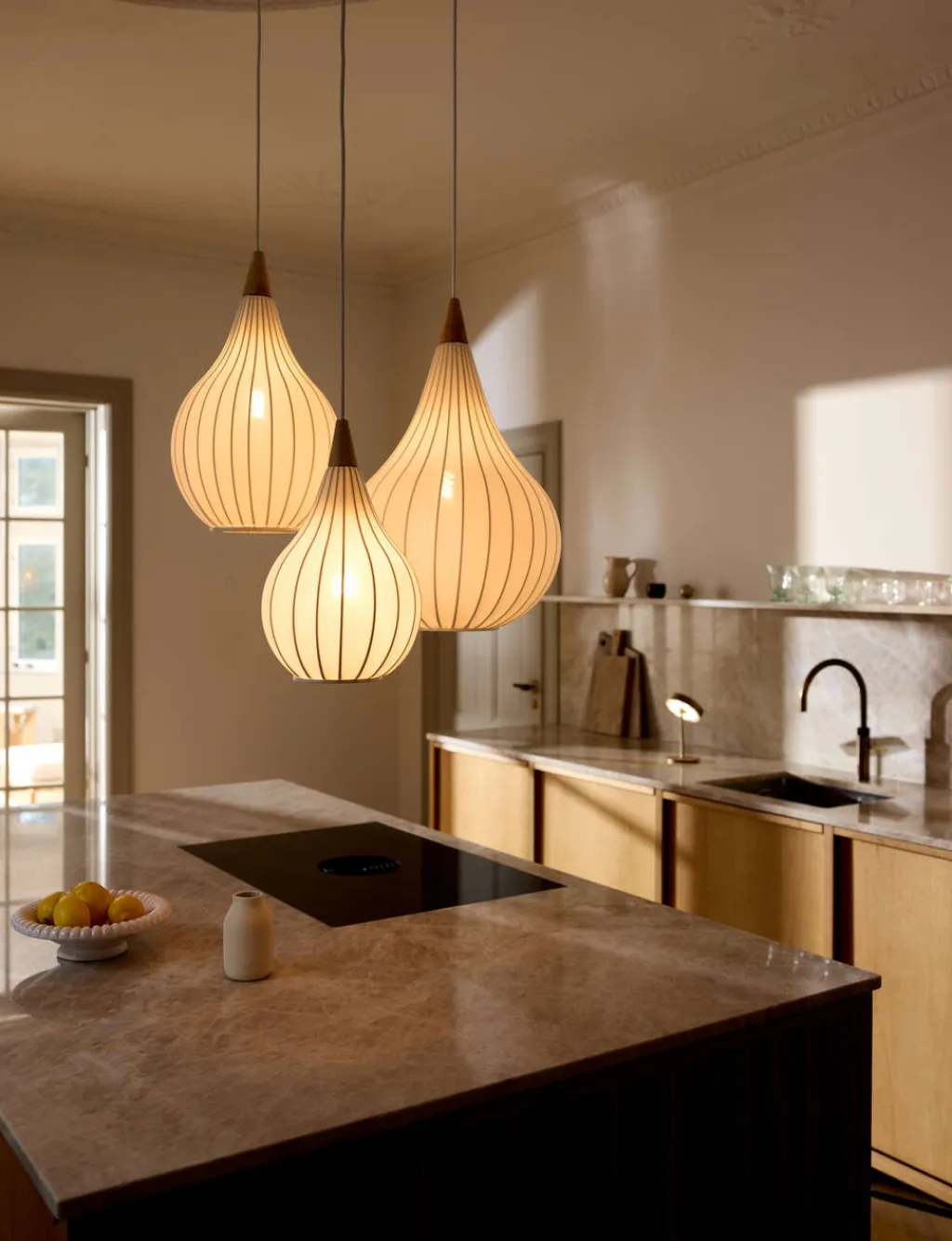 Halo Design Lamper Til Kontoret|Lamper Til Køkkenet > Drops Textile Pendel ?30 cm, Hvid