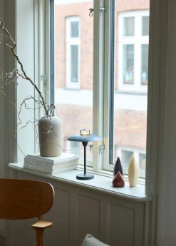 New Halo Design Stepp 1-2-3 Trådløs Bordlampe LED H, Sort