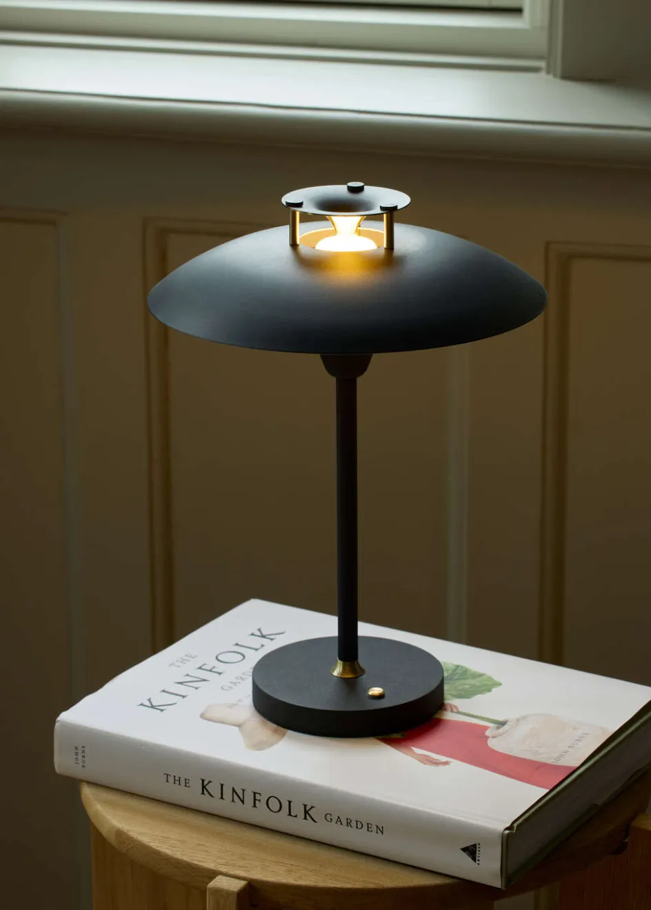 New Halo Design Stepp 1-2-3 Trådløs Bordlampe LED H, Sort