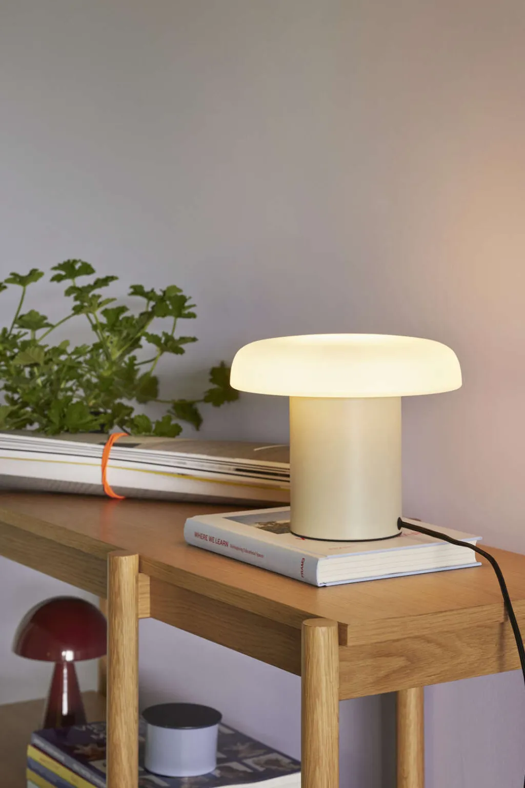 Ateliers Bordlampe H20 cm, Sand/Hvid Lamper Til Kontoret|Lamper Til Soveværelset