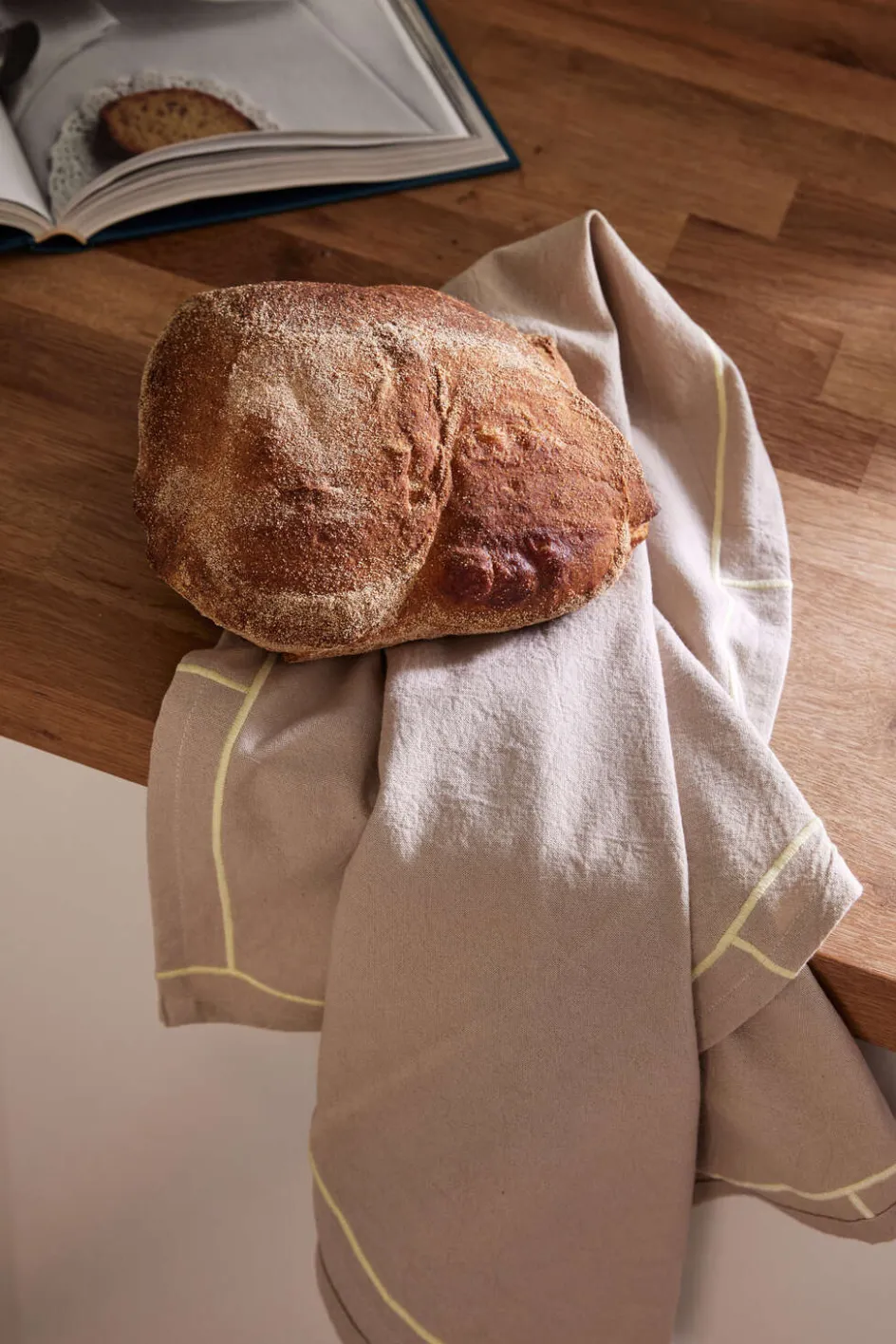 Best Hübsch Easypeasy Viskestykke 60x80 cm, Sand/Gul