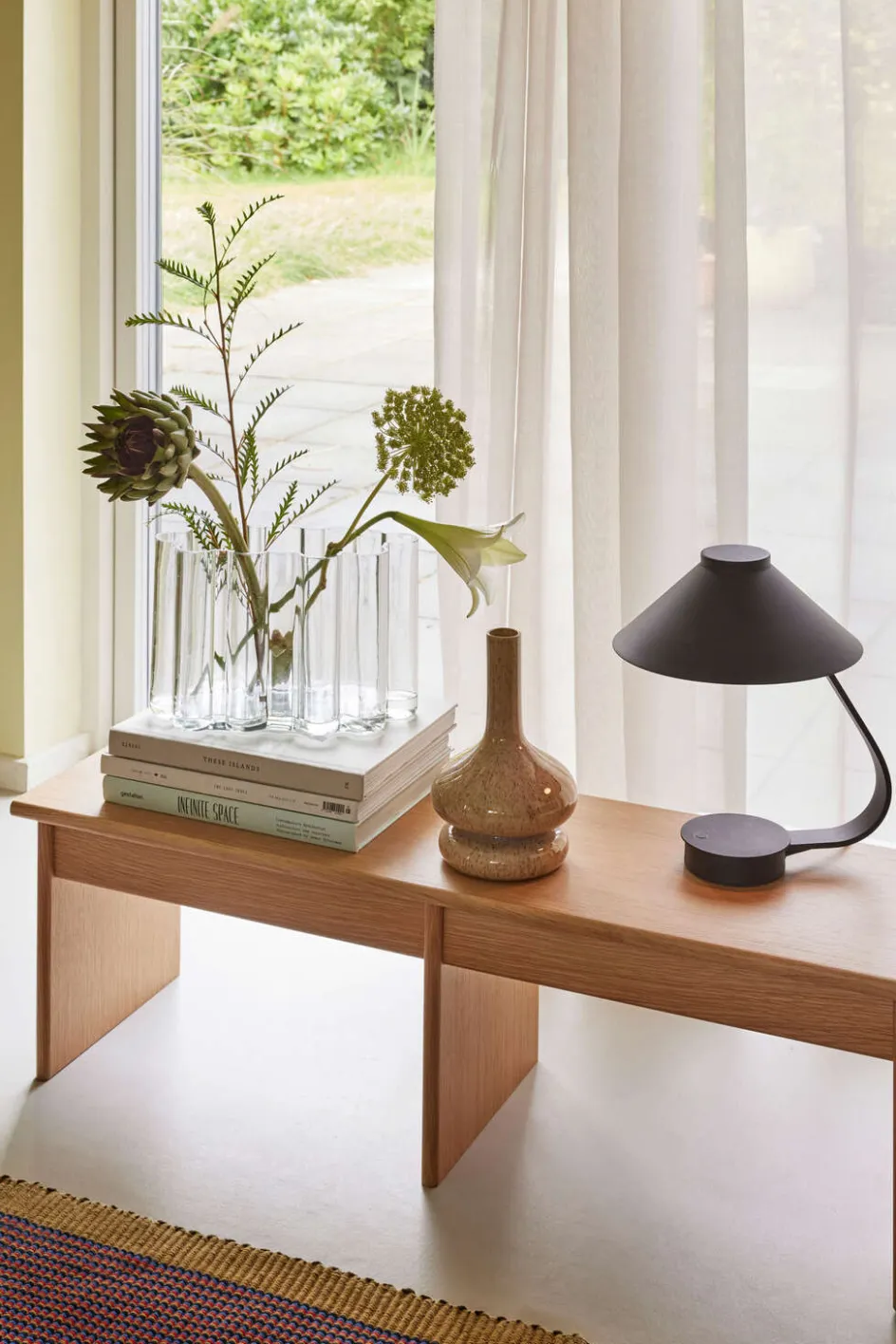 Hübsch Muri Bordlampe H31 cm, Sort