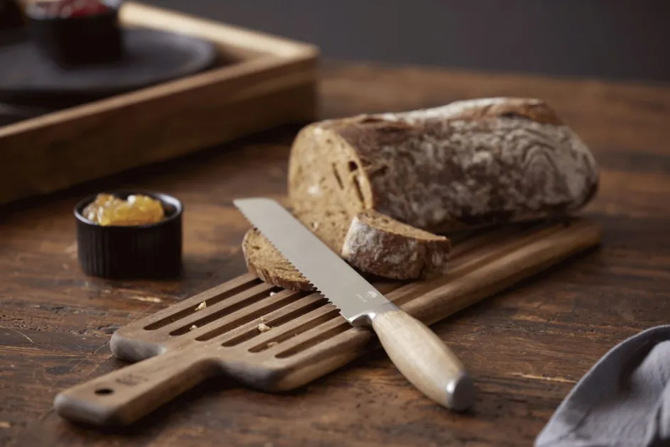Best Holm Skærebræt m. Brødkniv, Akacietræ