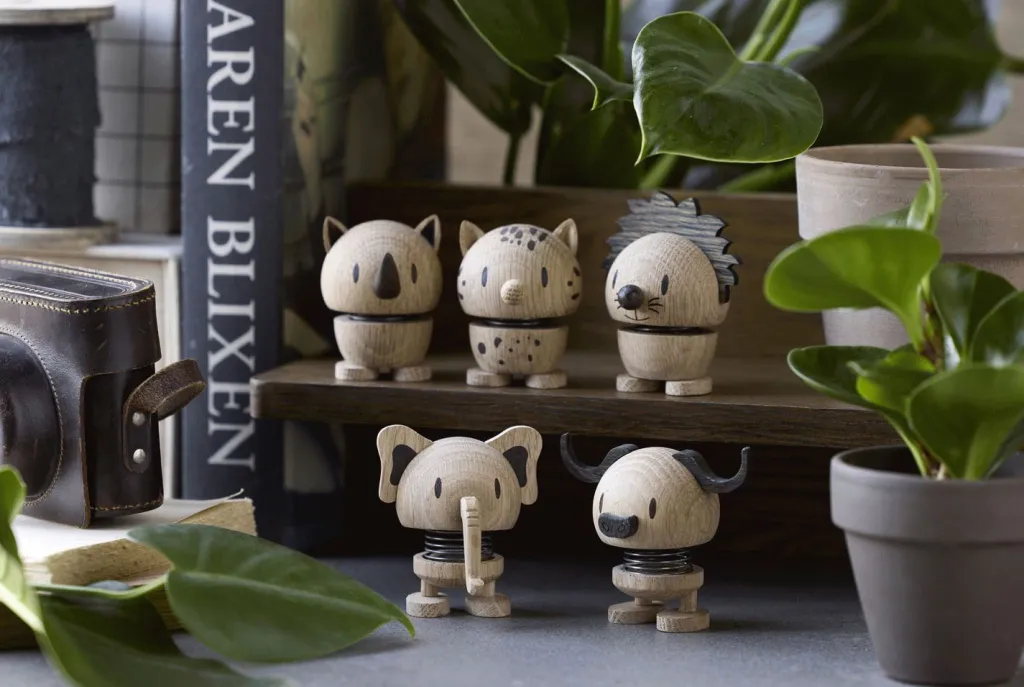 Hot Elefant S, Eg Træfigurer Og Figurer