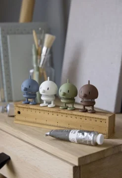 Hoptimist Træfigurer Og Figurer ><noscript><img data-lazyloaded=