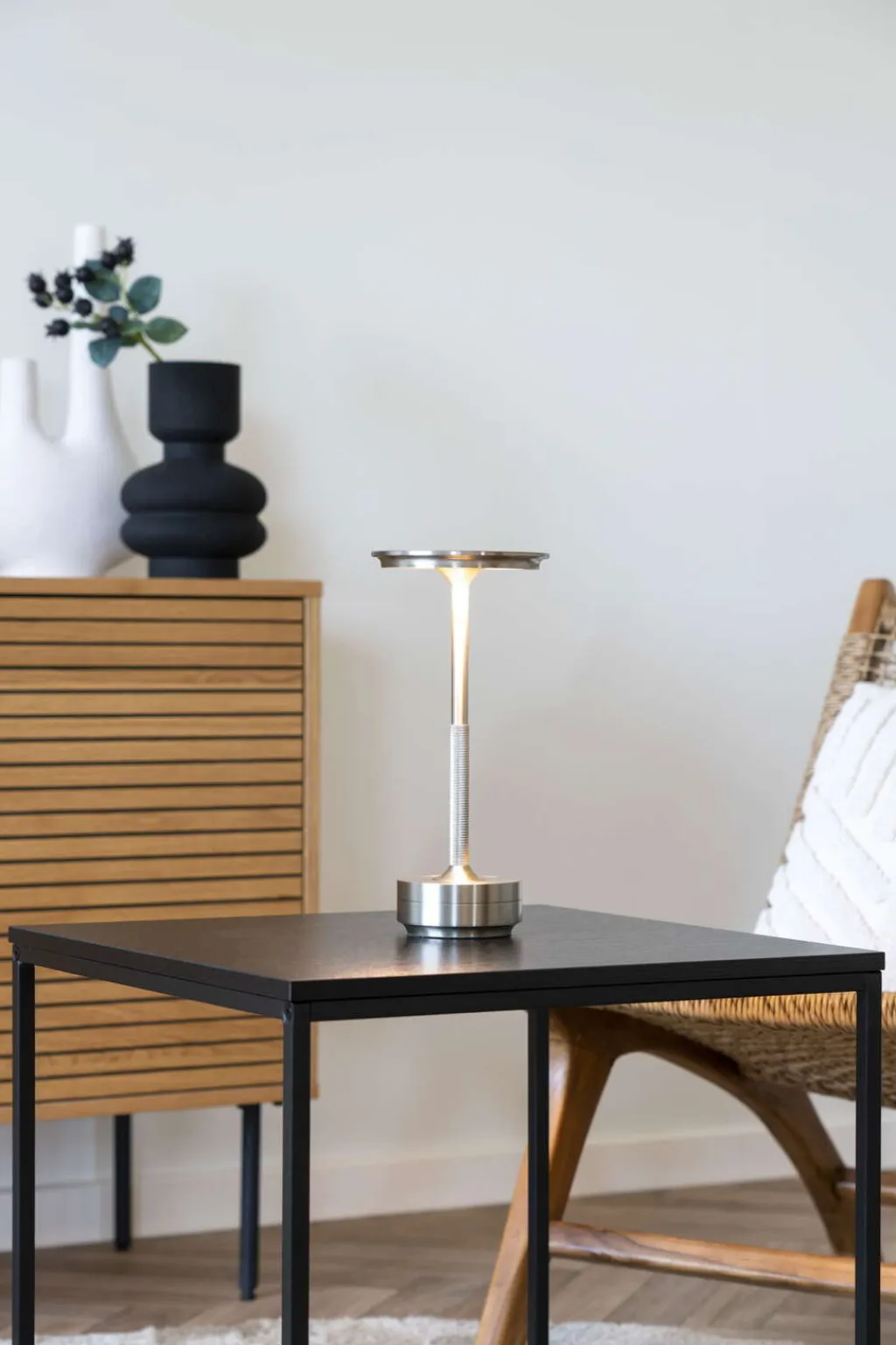 Clearance Lyneham Trådløs Bordlampe LED H28,5 cm, Lamper Til Soveværelset|Bordlamper
