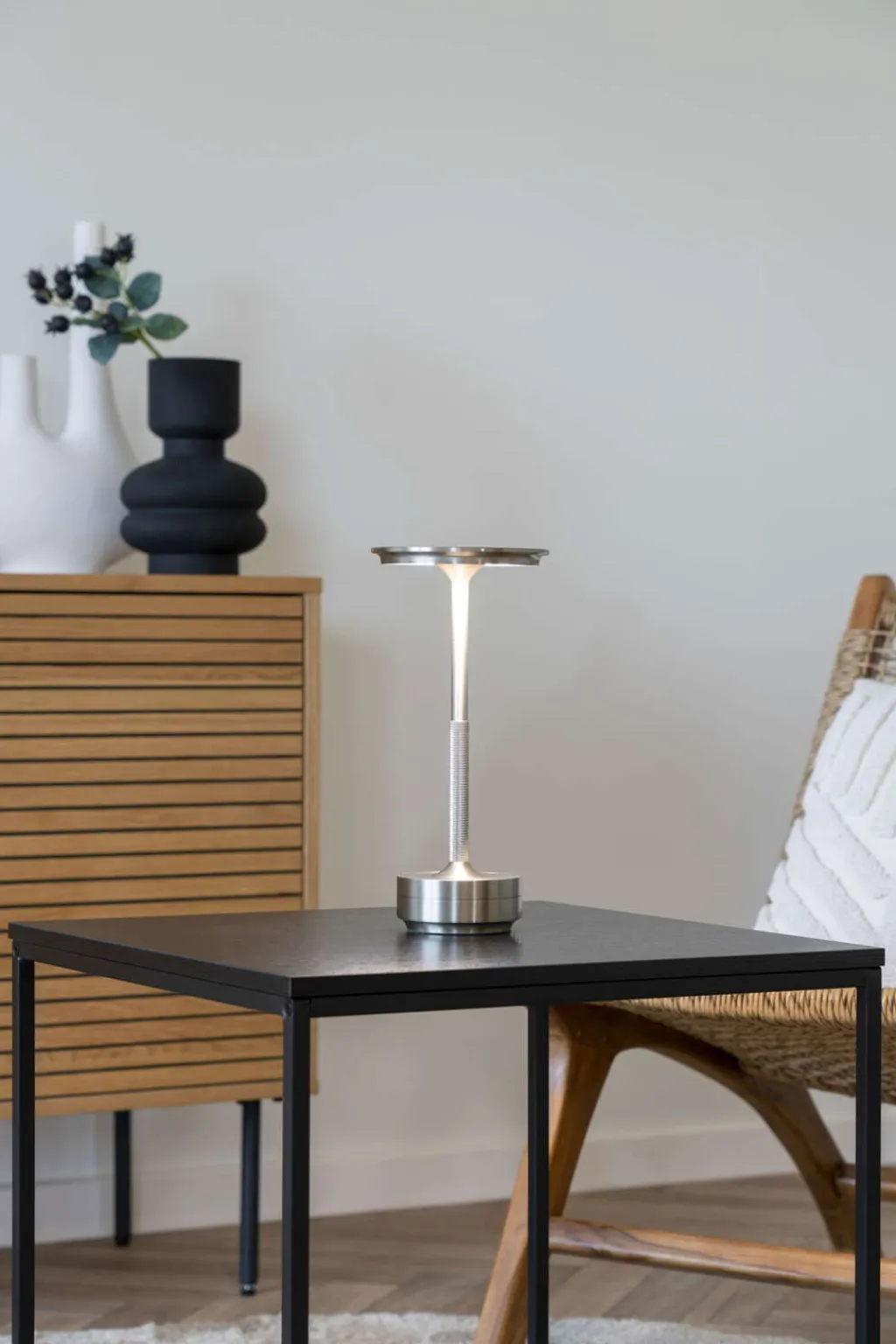 Clearance Lyneham Trådløs Bordlampe LED H28,5 cm, Lamper Til Soveværelset|Bordlamper