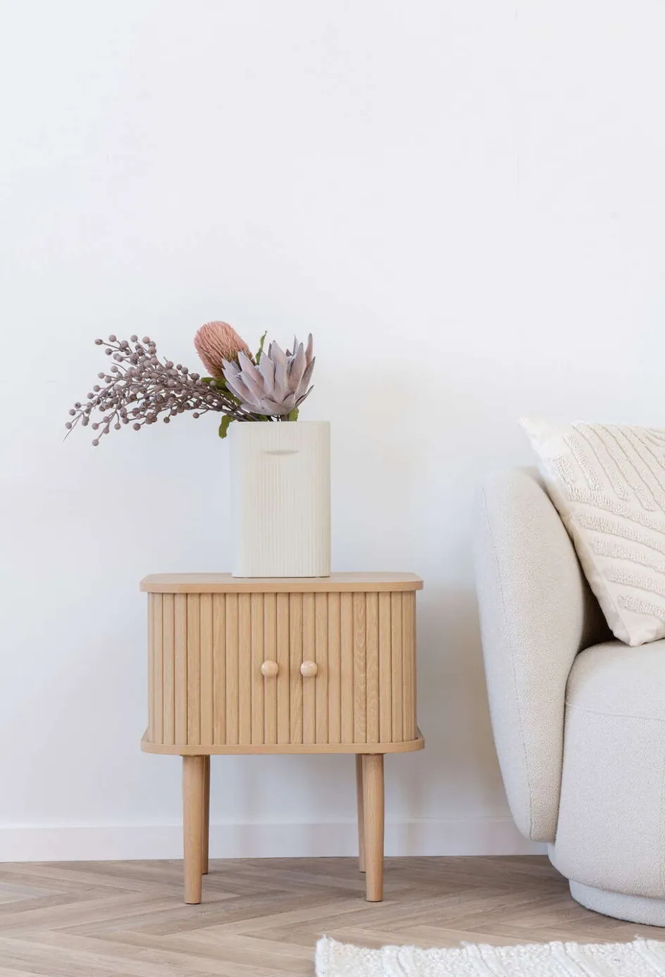 Best House Nordic Nikko Hjørnebord H50,5 cm, Fyr