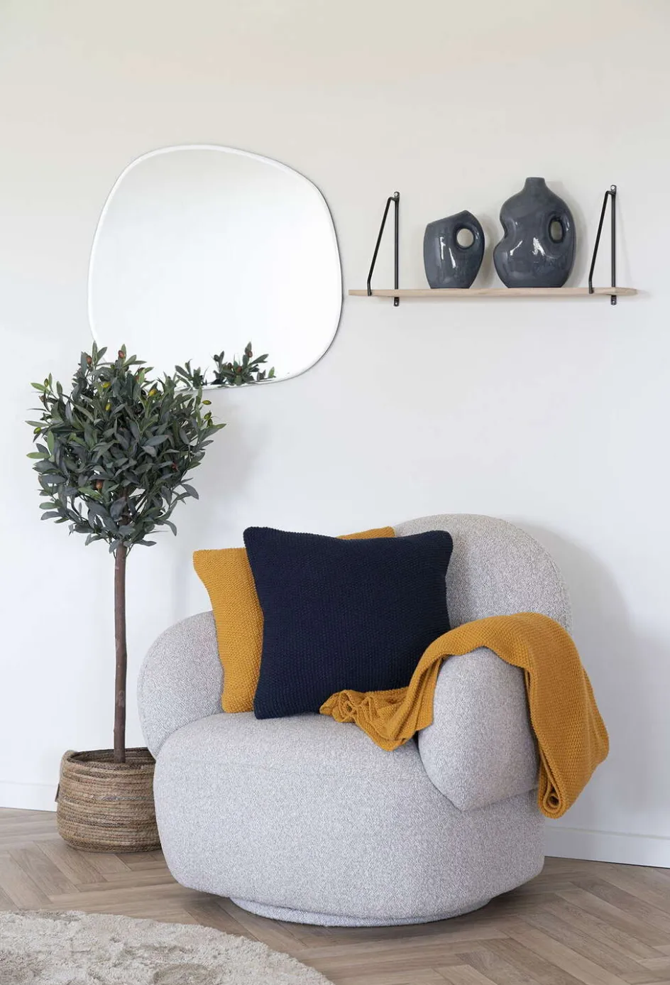 Outlet House Nordic Santos Pude 45x45 cm, Okker