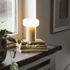 Best House Nordic Stafford Trådløs Bordlampe LED H18 cm, Bambus