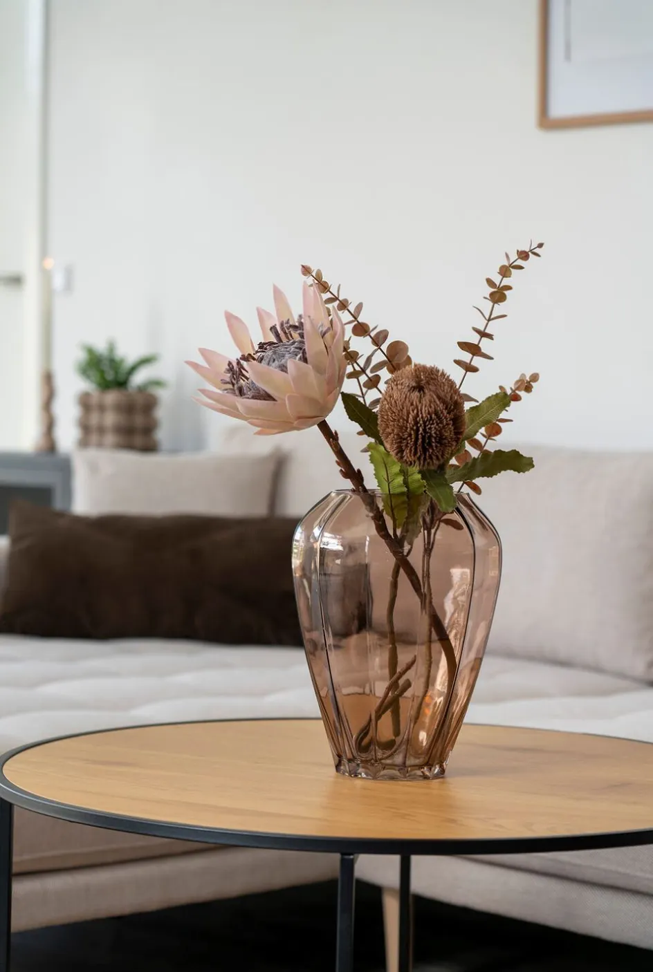 House Nordic Vase H, Brun