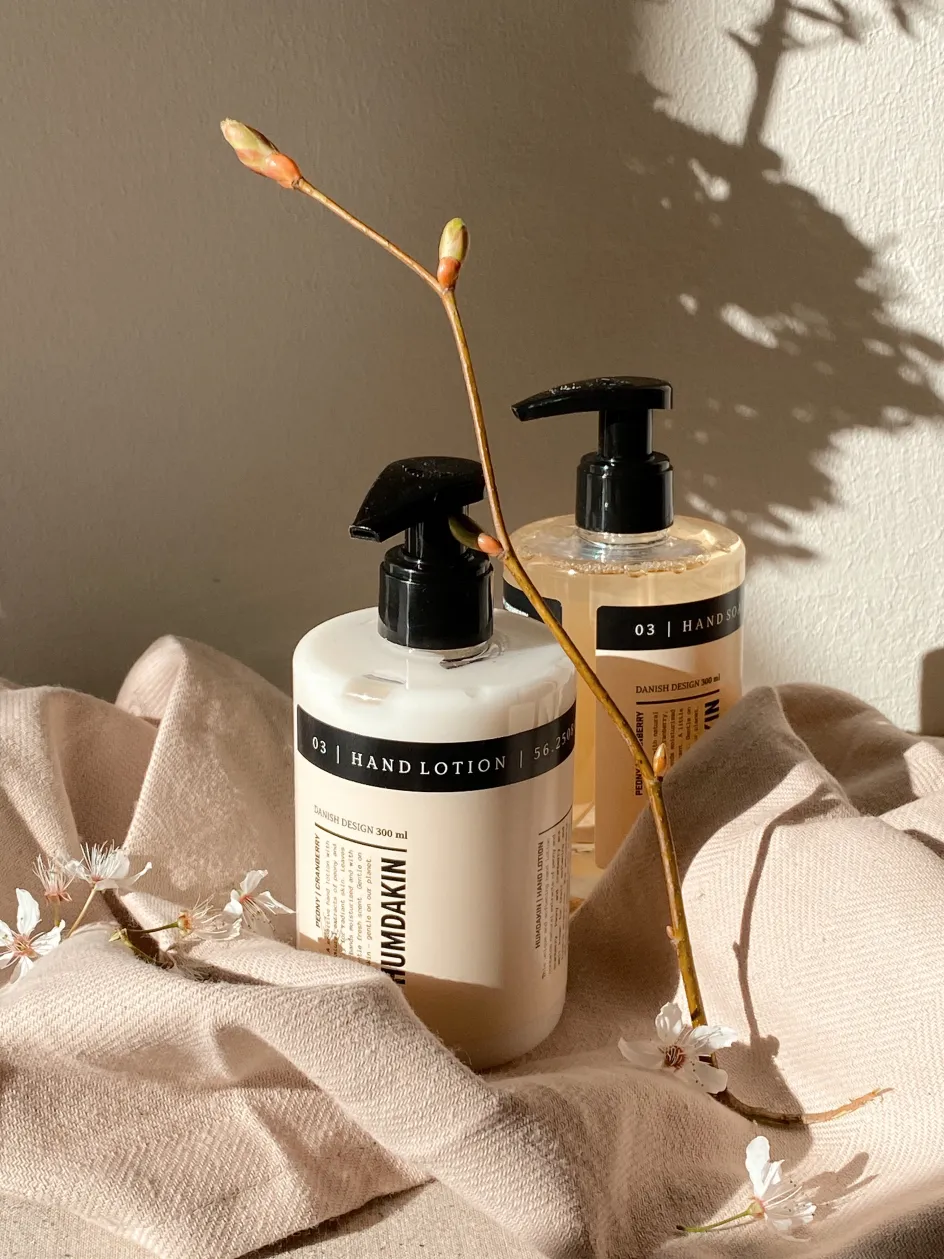 Clearance Humdakin Gaveæske m. Håndsæbe & Håndlotion 03 300 ml, Pæon & Tranebær