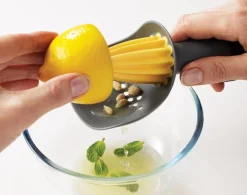Discount Catcher Citruspresser 16,5 cm, Gul/Hvid Presseredskaber