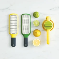 Joseph Joseph Skrælleredskaber > GripGrater Rivjern Grov 26,5 cm, Gul